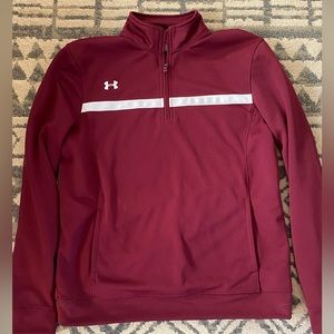 Under Armour loose fit all season pull over